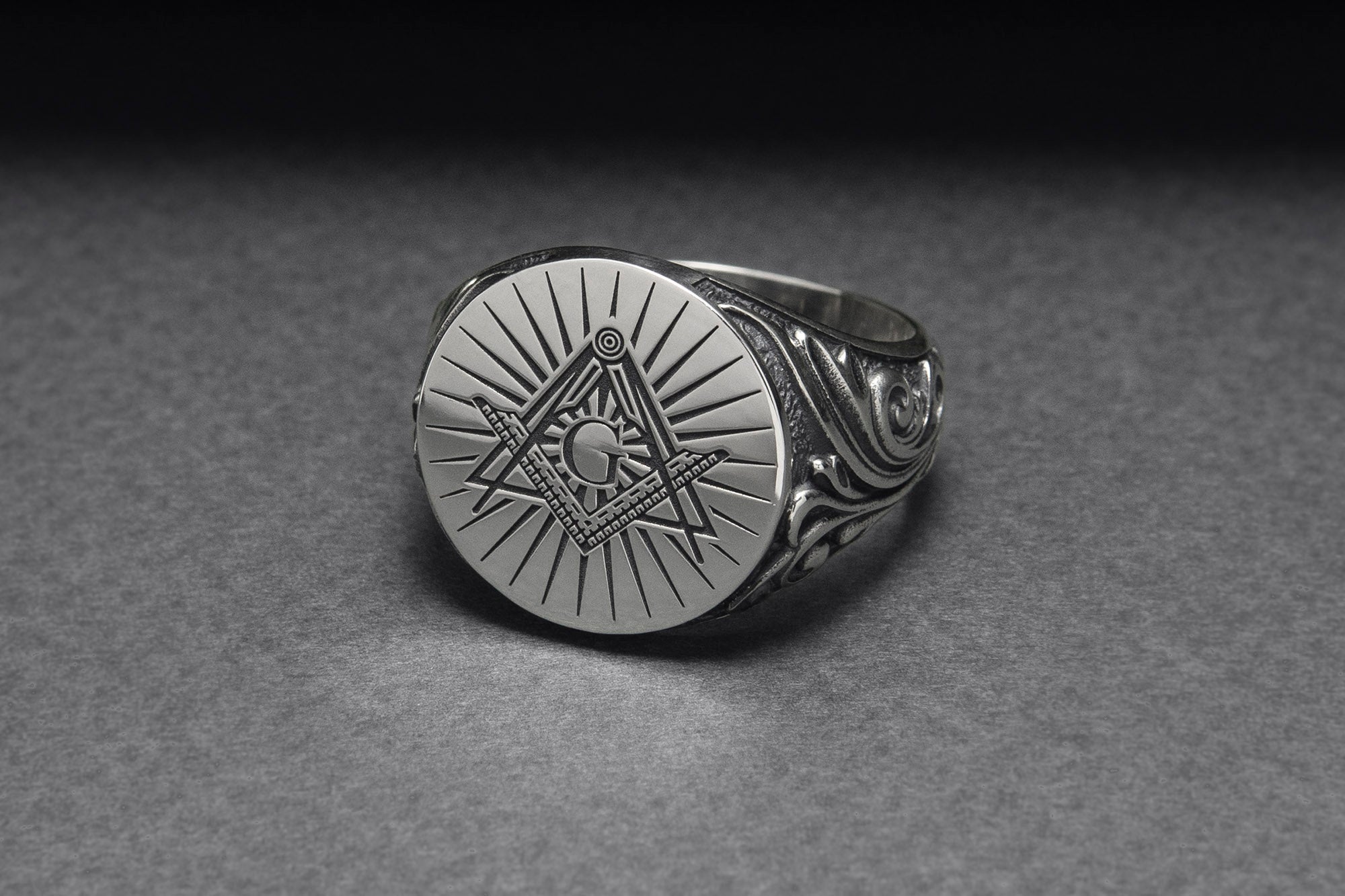 925 Silver Masonic Square and Compasses Signet Ring, Handmade Mason Jewelry - vikingworkshop