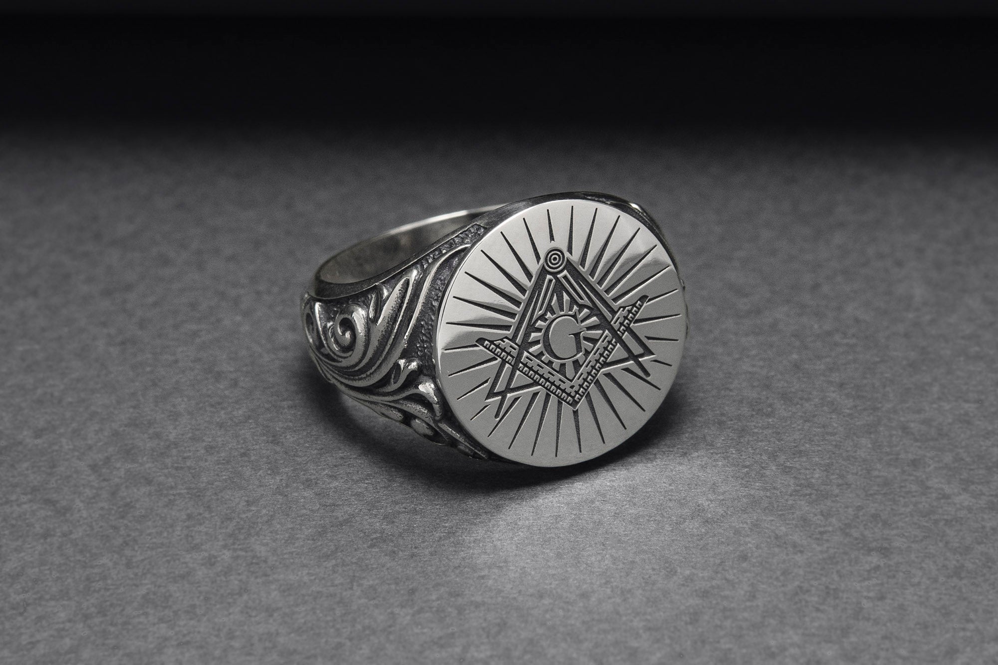 925 Silver Masonic Square and Compasses Signet Ring, Handmade Mason Jewelry - vikingworkshop