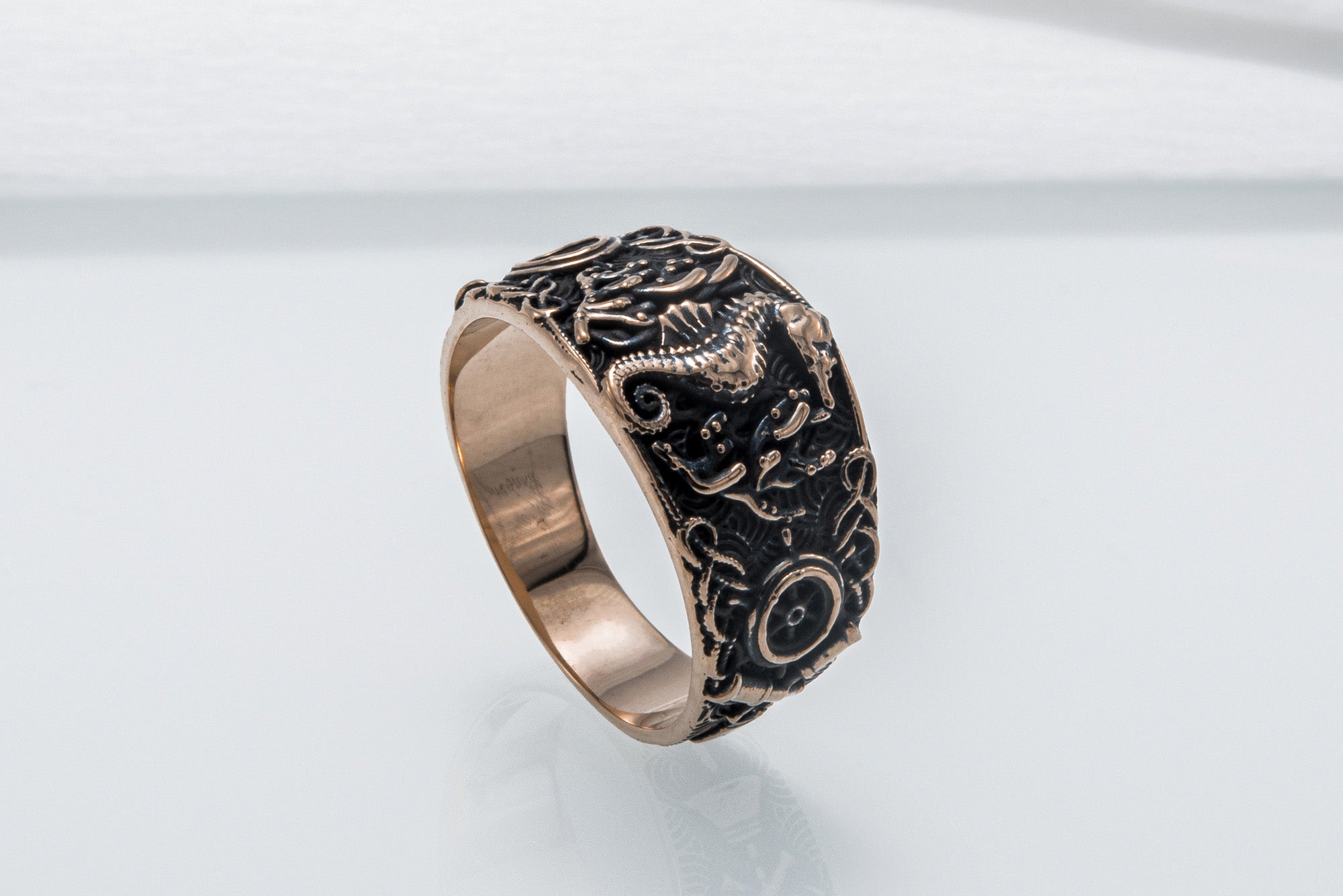 Seahorse Ring with Ship Steering Wheel Bronze Jewelry - vikingworkshop