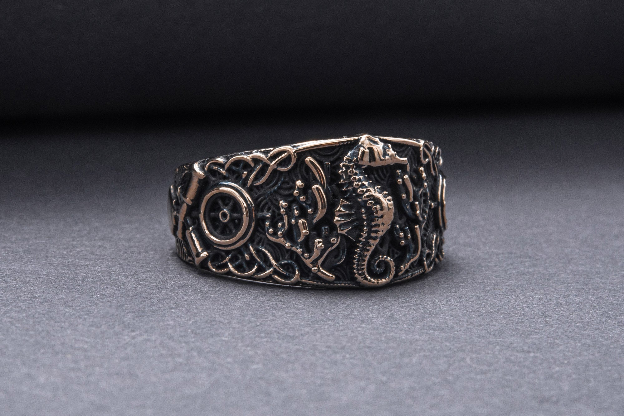 Seahorse Ring with Ship Steering Wheel Bronze Jewelry - vikingworkshop