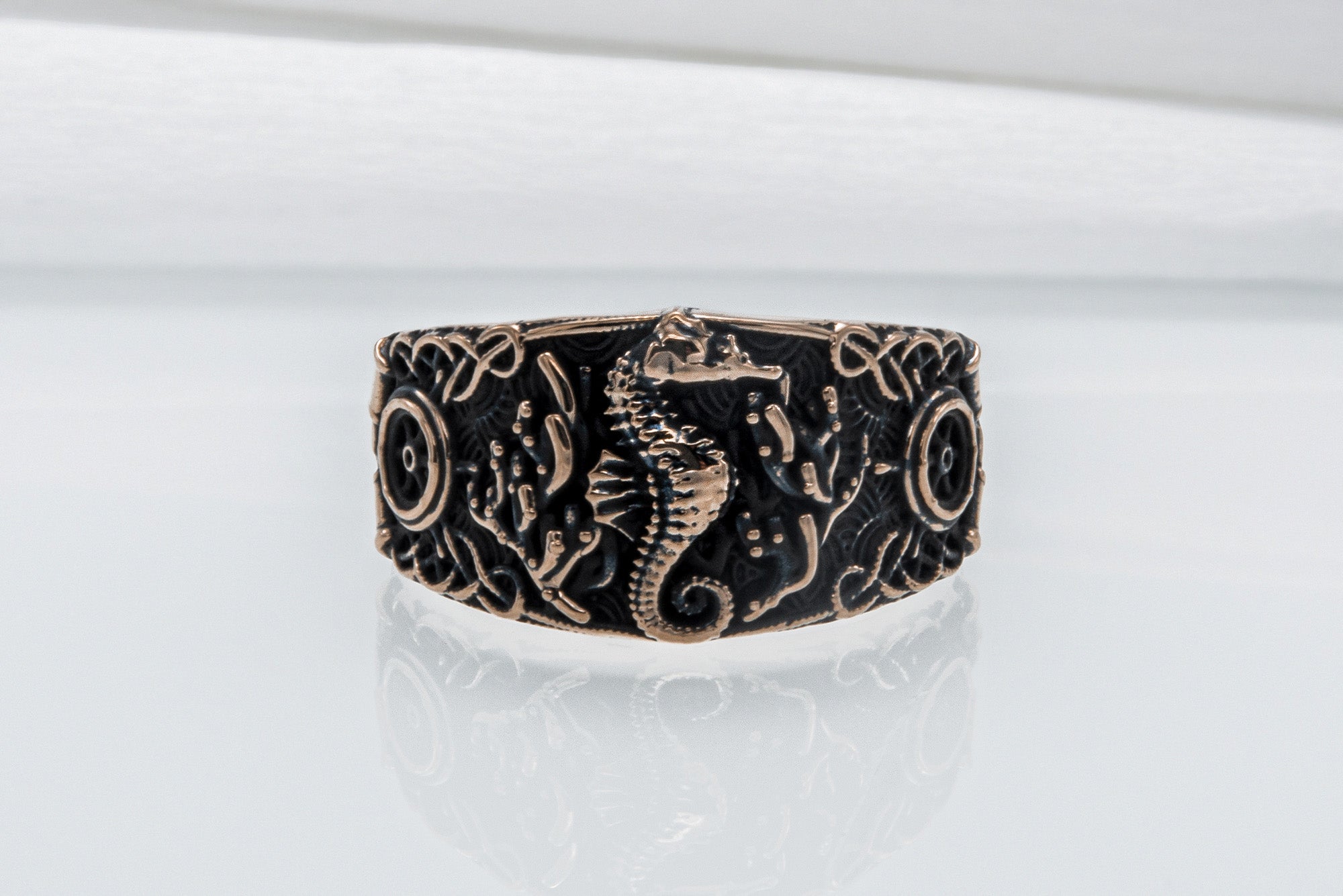 Seahorse Ring with Ship Steering Wheel Bronze Jewelry - vikingworkshop