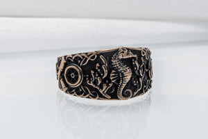 Seahorse Ring with Ship Steering Wheel Bronze Jewelry - vikingworkshop