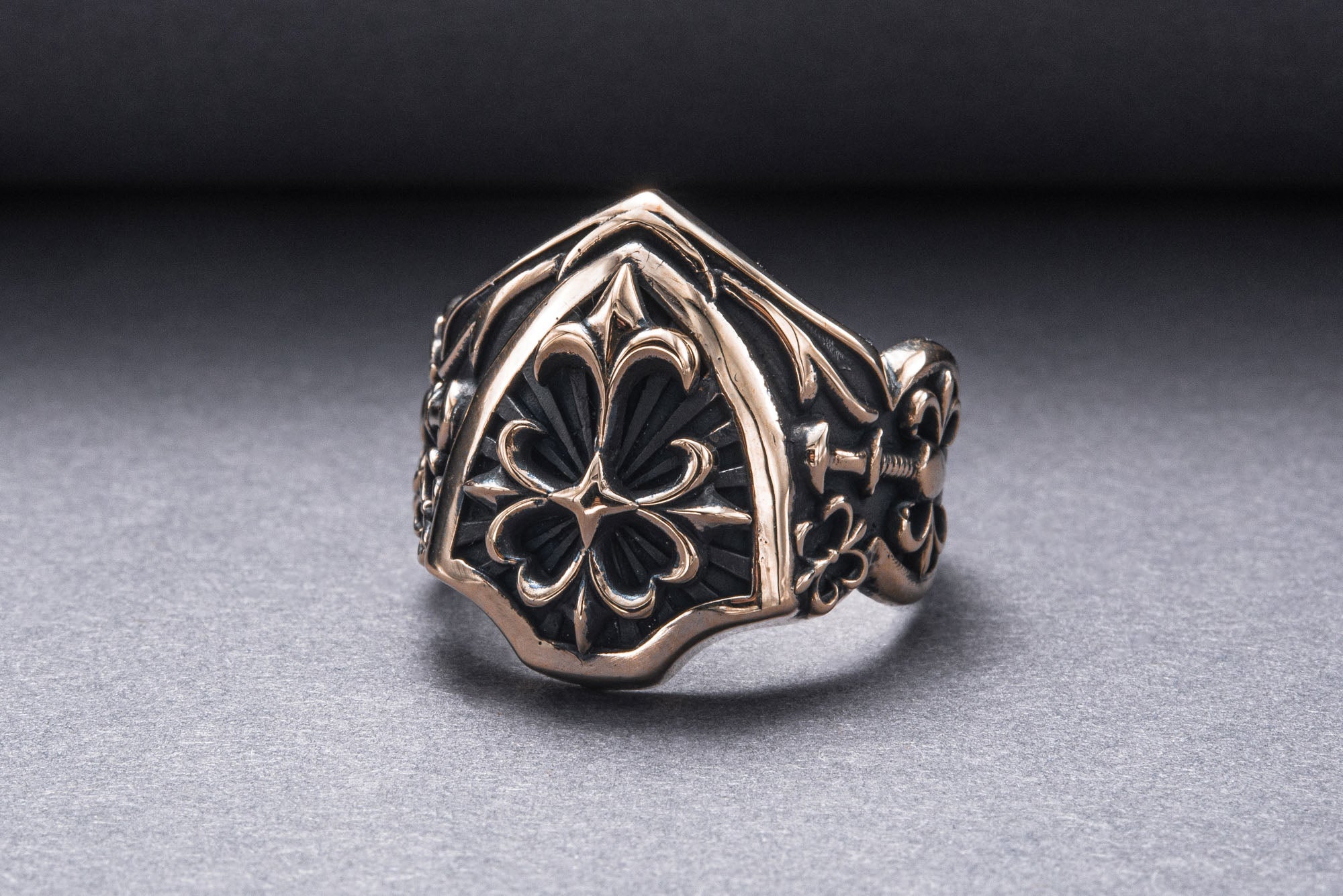 Shield with Heraldic Cross Ring Bronze Handcrafted Jewelry - vikingworkshop