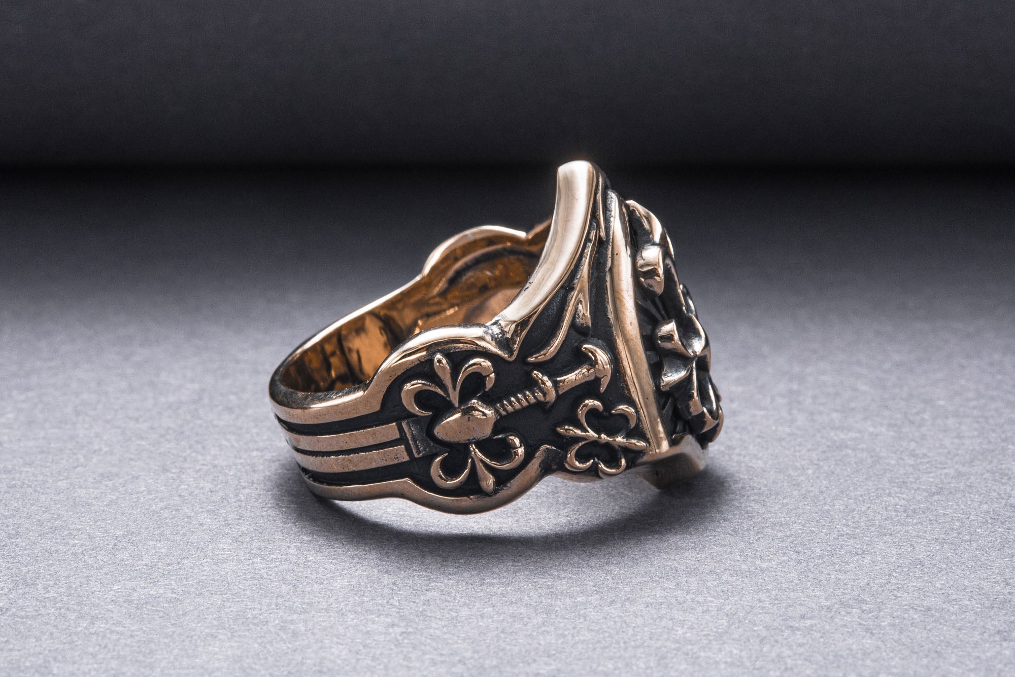 Shield with Heraldic Cross Ring Bronze Handcrafted Jewelry - vikingworkshop