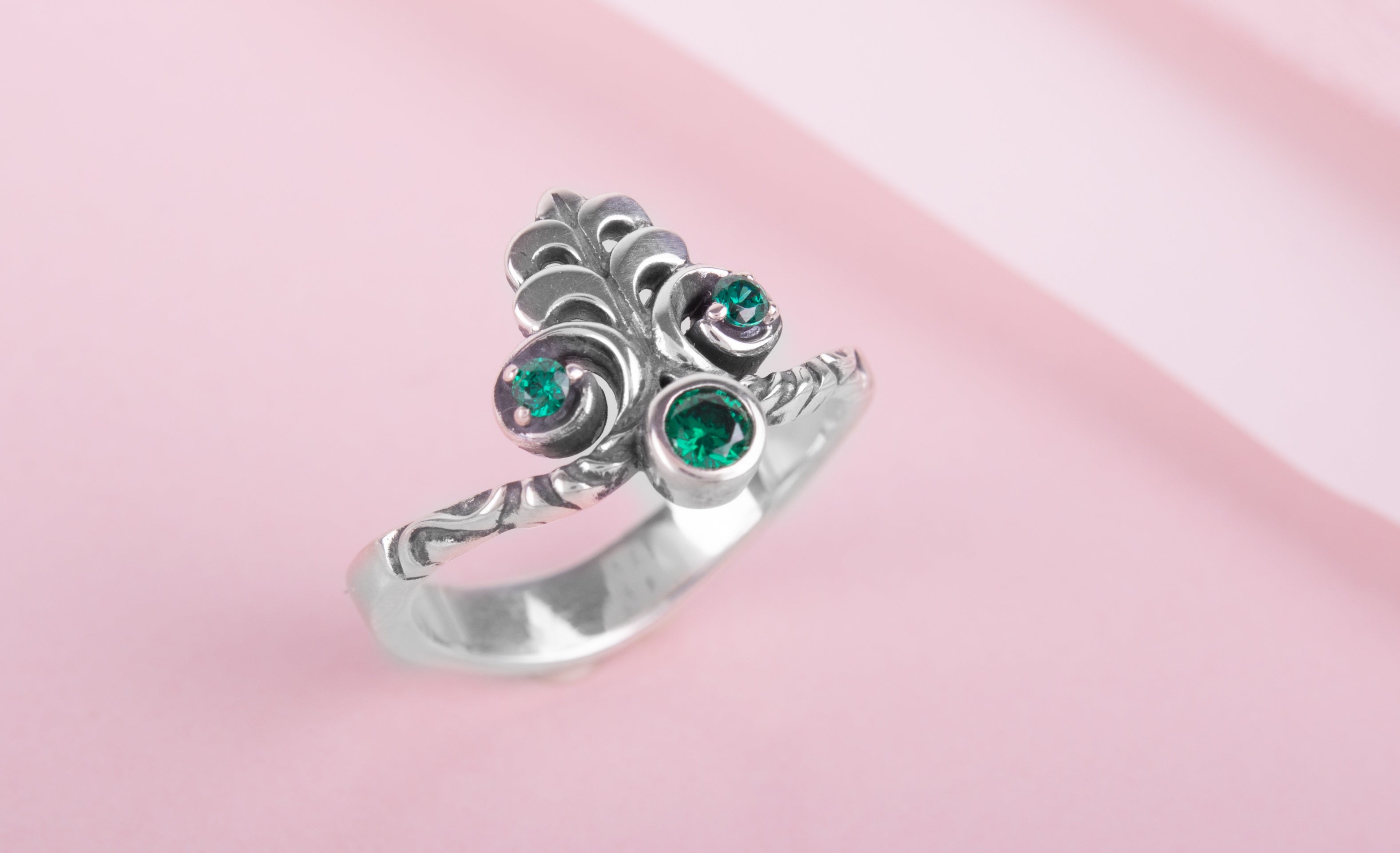 Tiny Sterling Silver Fashion ring with Green Gems, Unique Handmade Jewelry - vikingworkshop