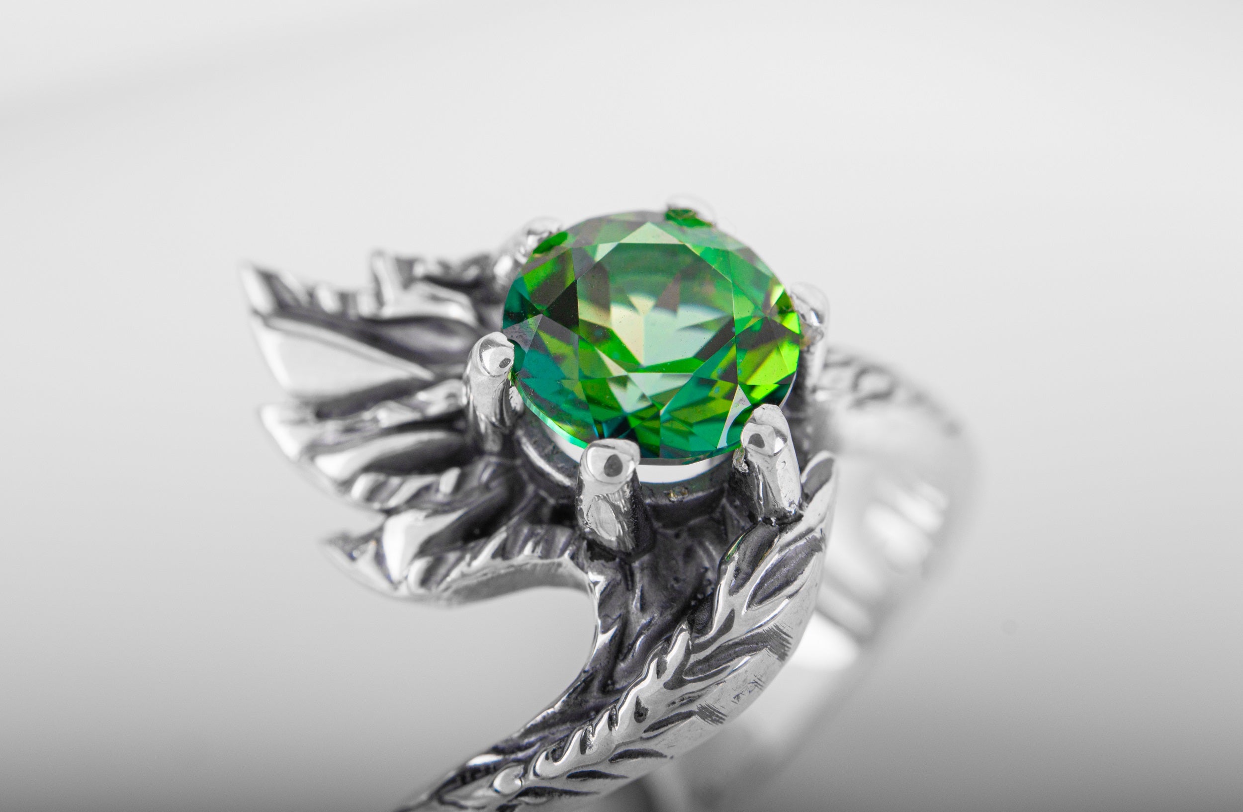 925 Silver Leaves Ring with Big Green Gem, Unique fashion Jewelry - vikingworkshop