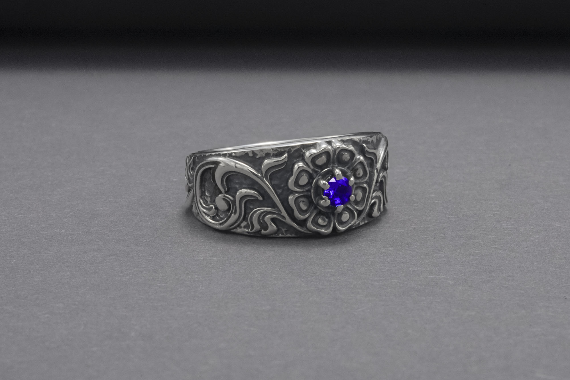 925 Silver Ring With Floral Ornament And Gem, Handmade Jewelry - vikingworkshop