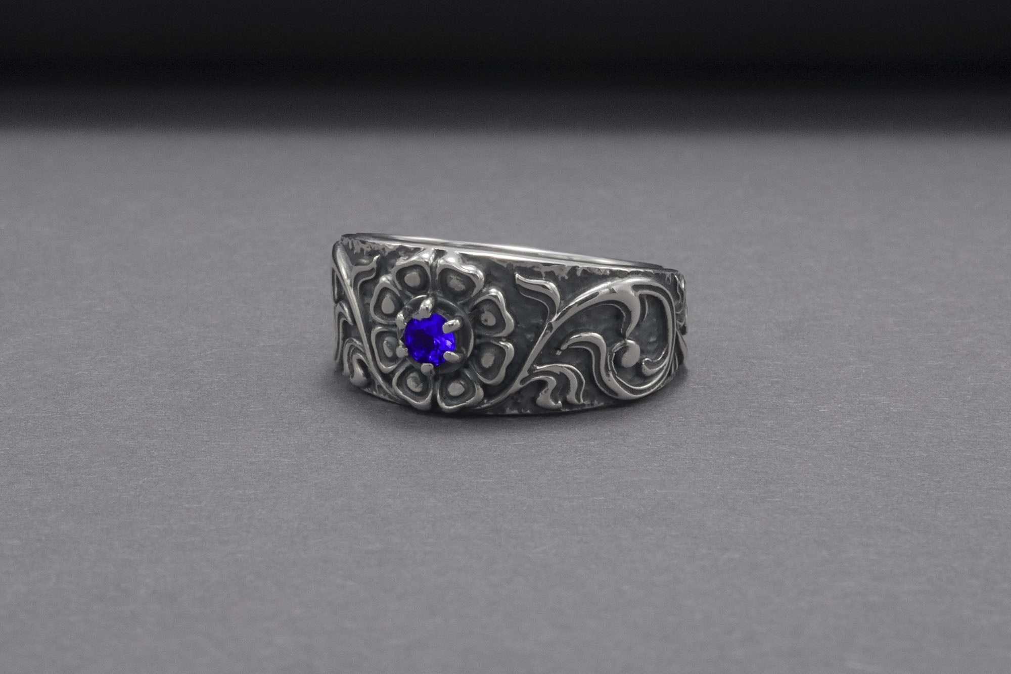 925 Silver Ring With Floral Ornament And Gem, Handmade Jewelry - vikingworkshop