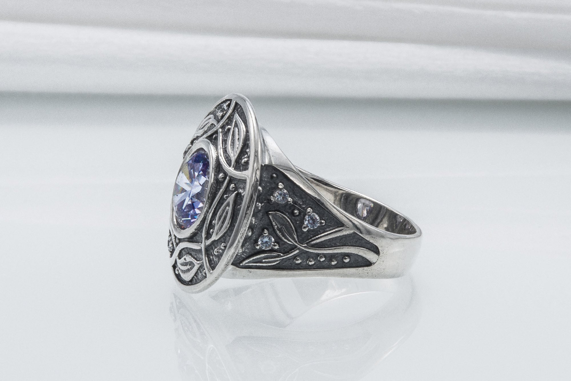 925 Silver Ring With Leaves Ornament And Gems, Handmade Jewelry - vikingworkshop