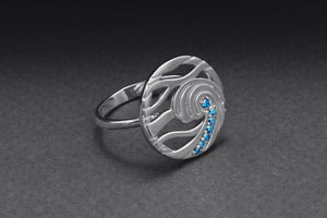 Minimalist Round 950 Platinum Ring with Waves and Gems, Unique Fashion Jewelry - vikingworkshop