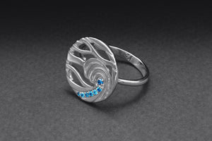 Minimalist Round 950 Platinum Ring with Waves and Gems, Unique Fashion Jewelry - vikingworkshop