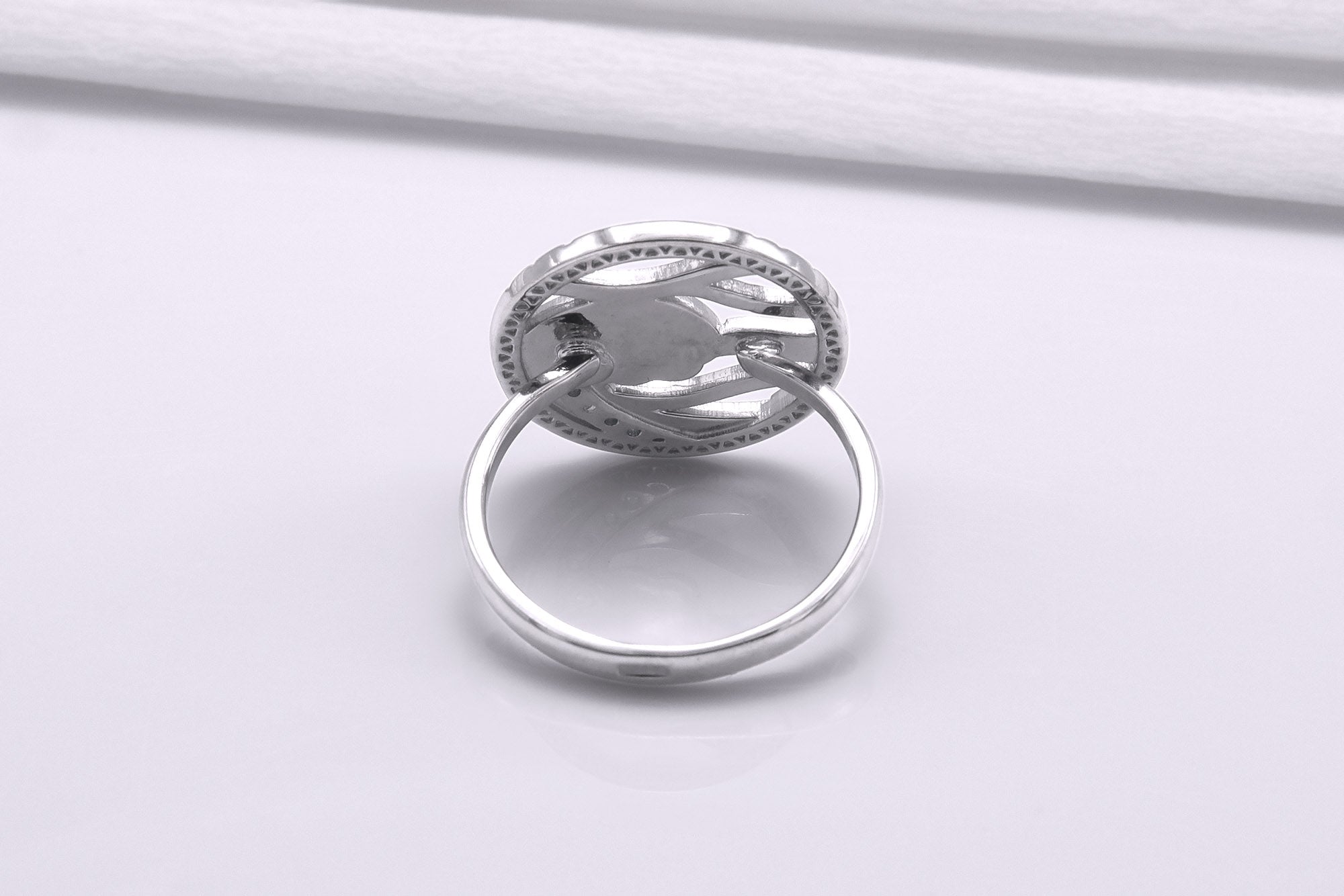 Minimalist Round 950 Platinum Ring with Waves and Gems, Unique Fashion Jewelry - vikingworkshop