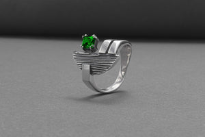 925 Silver Ring With Wood Texture and Green Gem, Handmade Jewelry - vikingworkshop