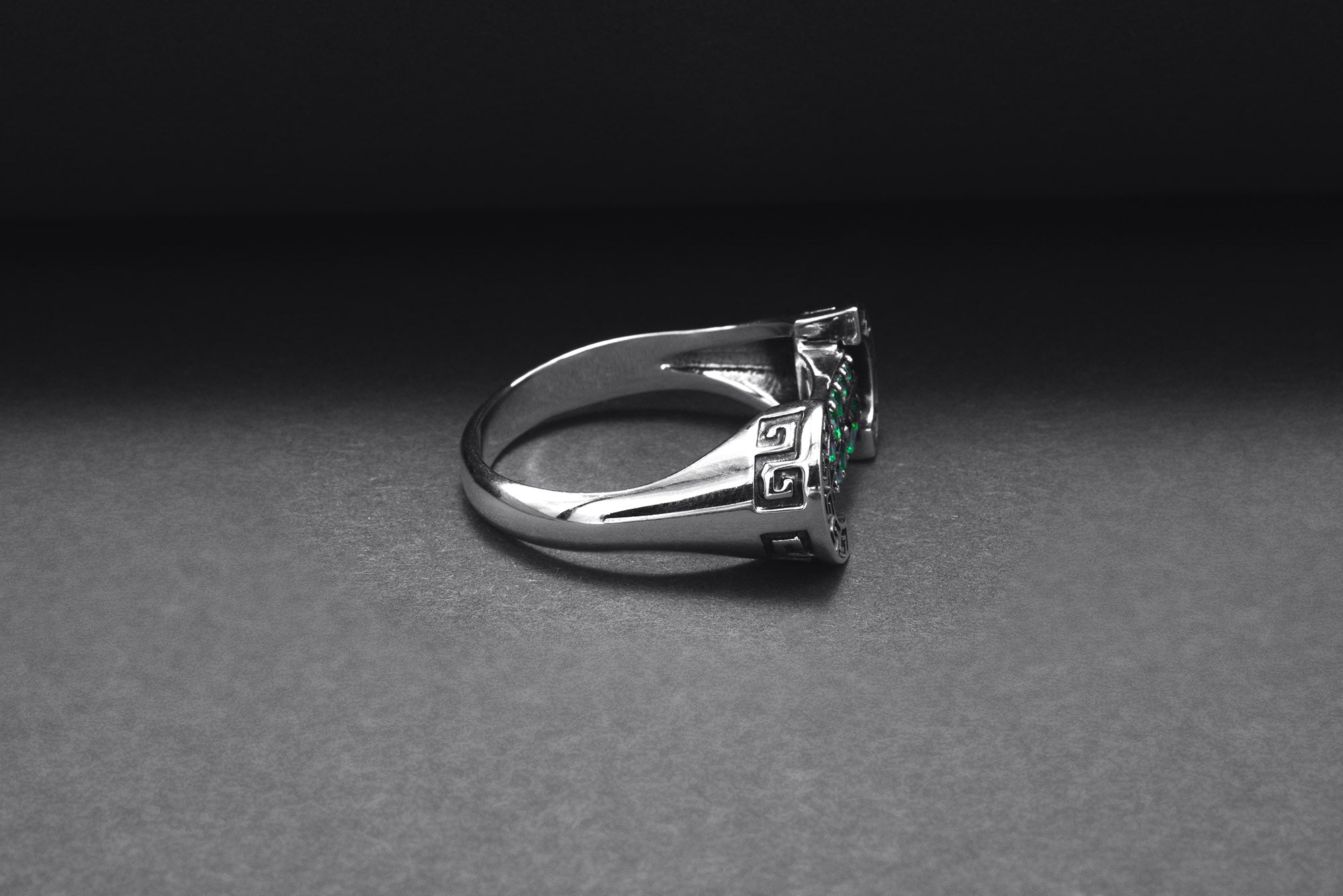 925 Silver Colosseum Road Ring with Green Gems, Handcrafted Greek Jewelry - vikingworkshop