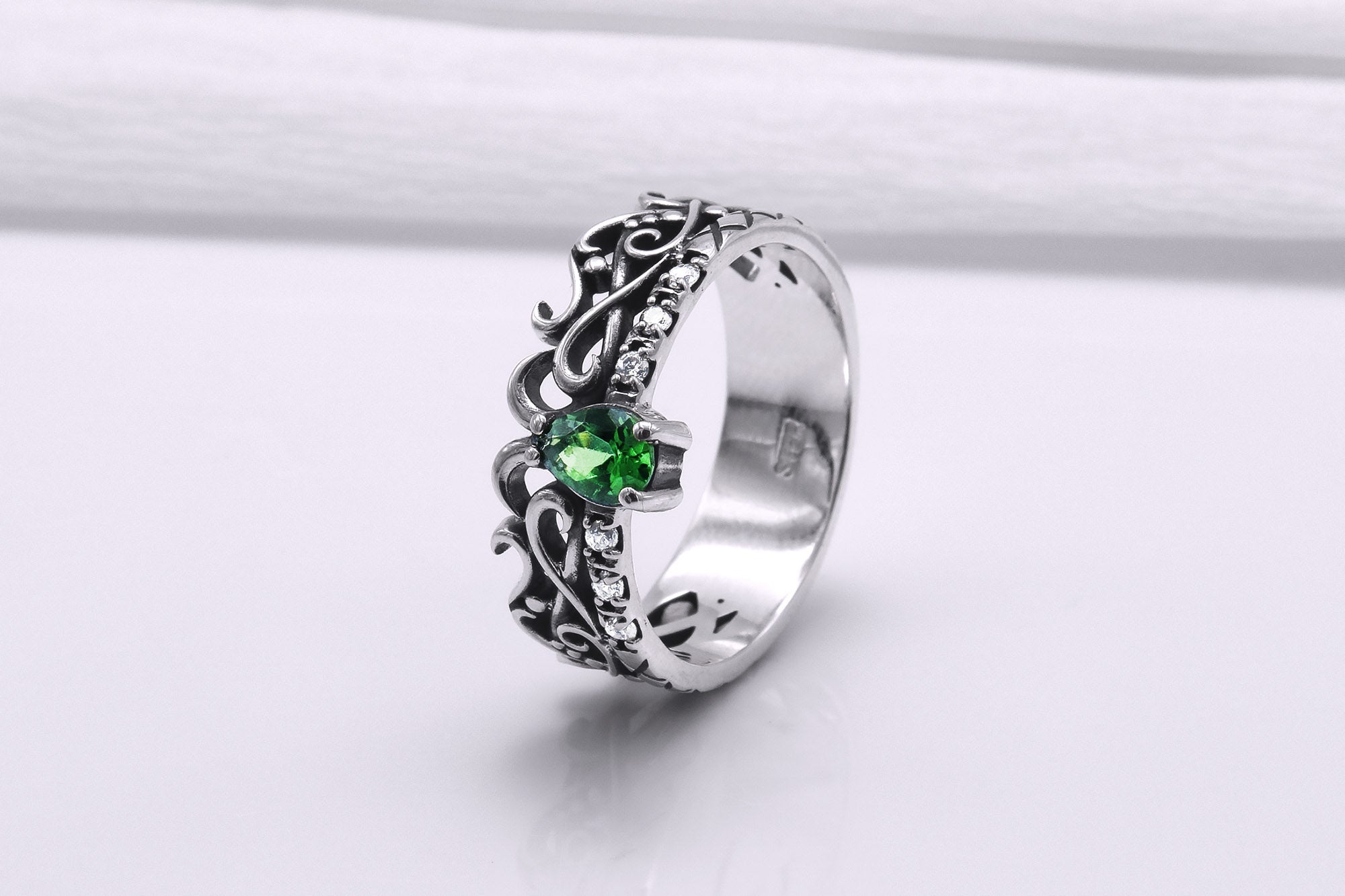 925 Silver Filigree Ring with Green Gem, Handcrafted Classic Jewelry - vikingworkshop