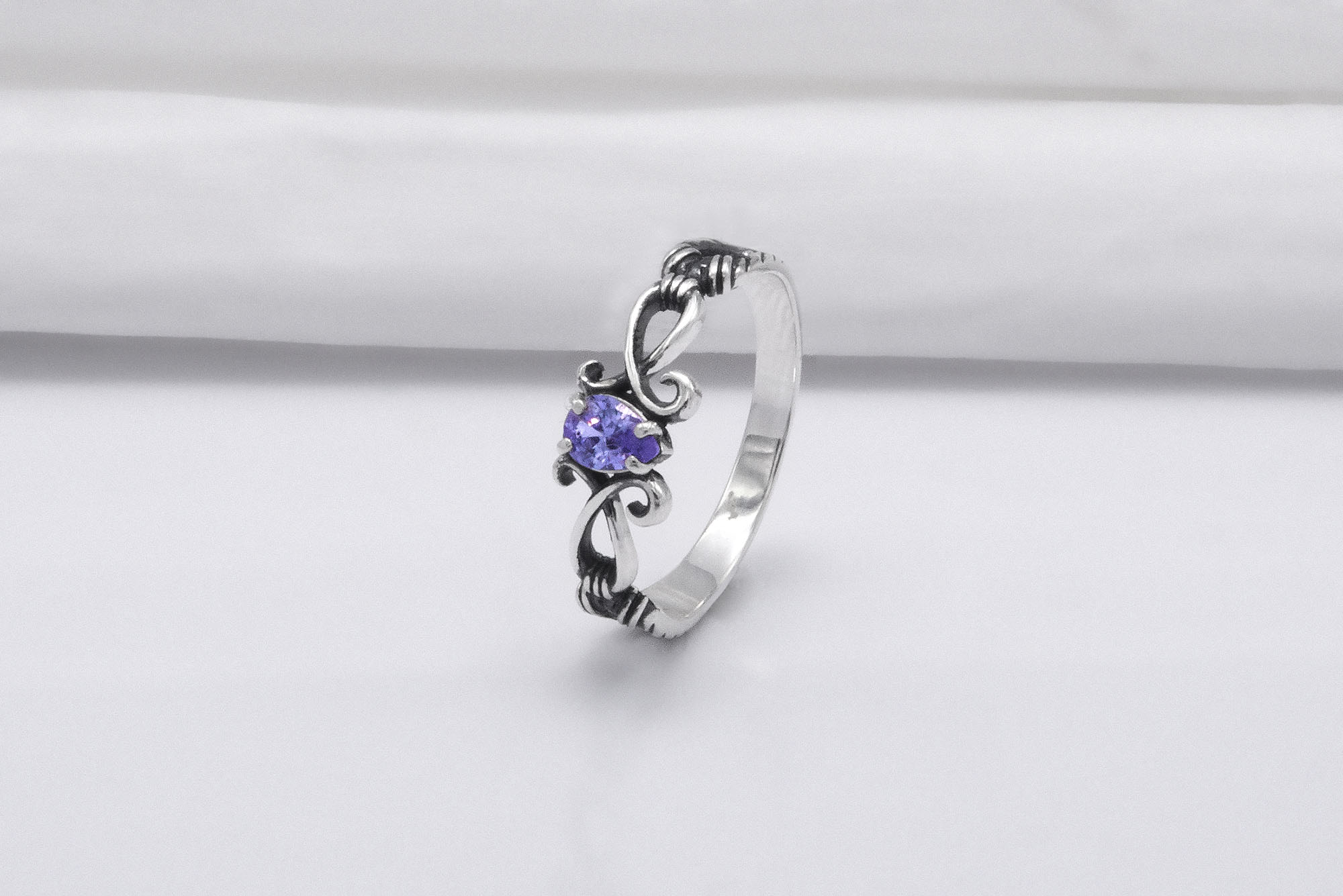 925 Silver Bended Pattern Ring with Purple Cubic Zirconia, Handmade Fashion Jewelry - vikingworkshop