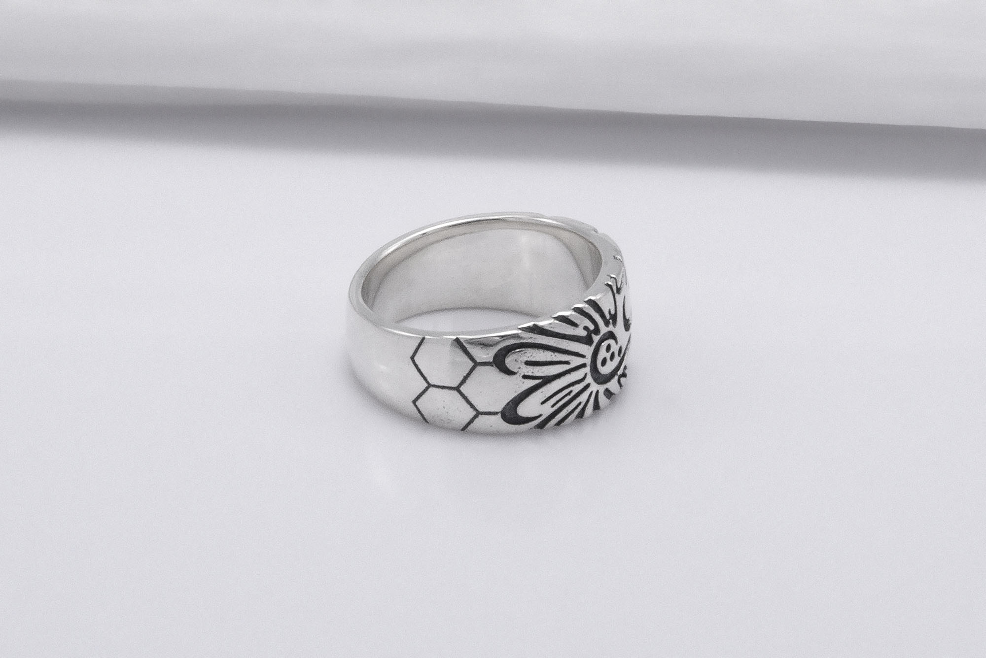 925 Silver Ring with Flowers and Honeycomb, Handmade Fashion Jewelry - vikingworkshop