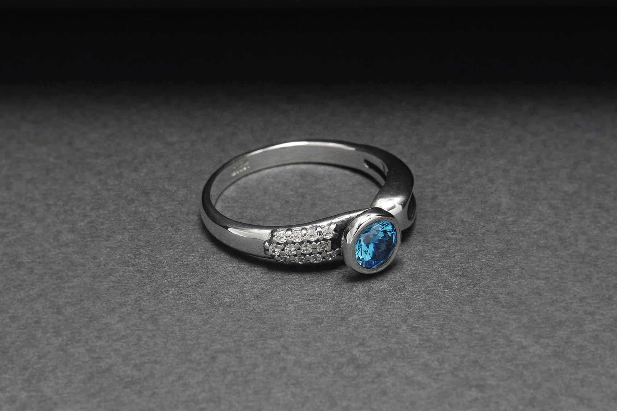 925 Silver Ring with Round Blue Cubic Zirconia fashion, Handcrafted Fashion Jewelry - vikingworkshop