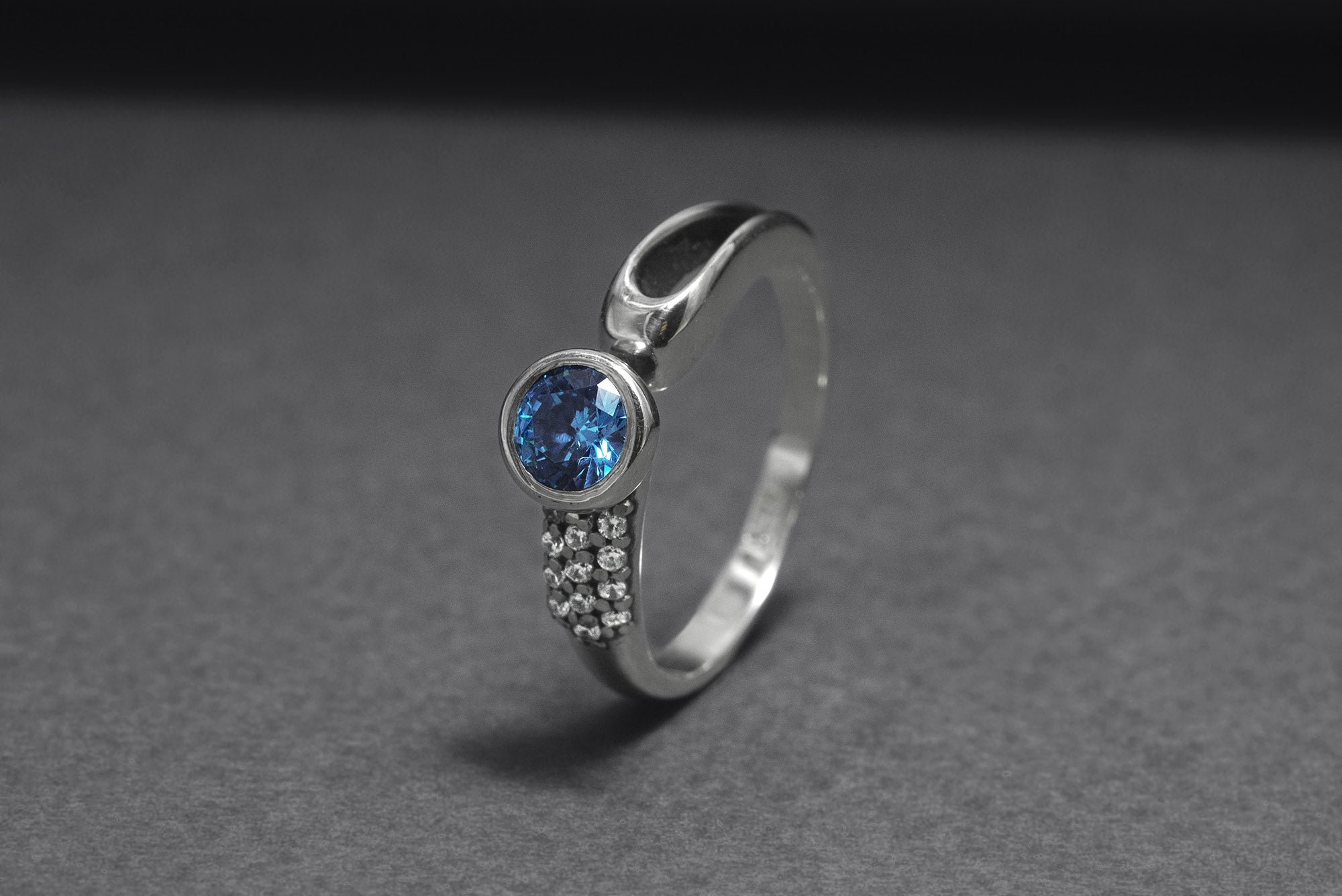 925 Silver Ring with Round Blue Cubic Zirconia fashion, Handcrafted Fashion Jewelry - vikingworkshop