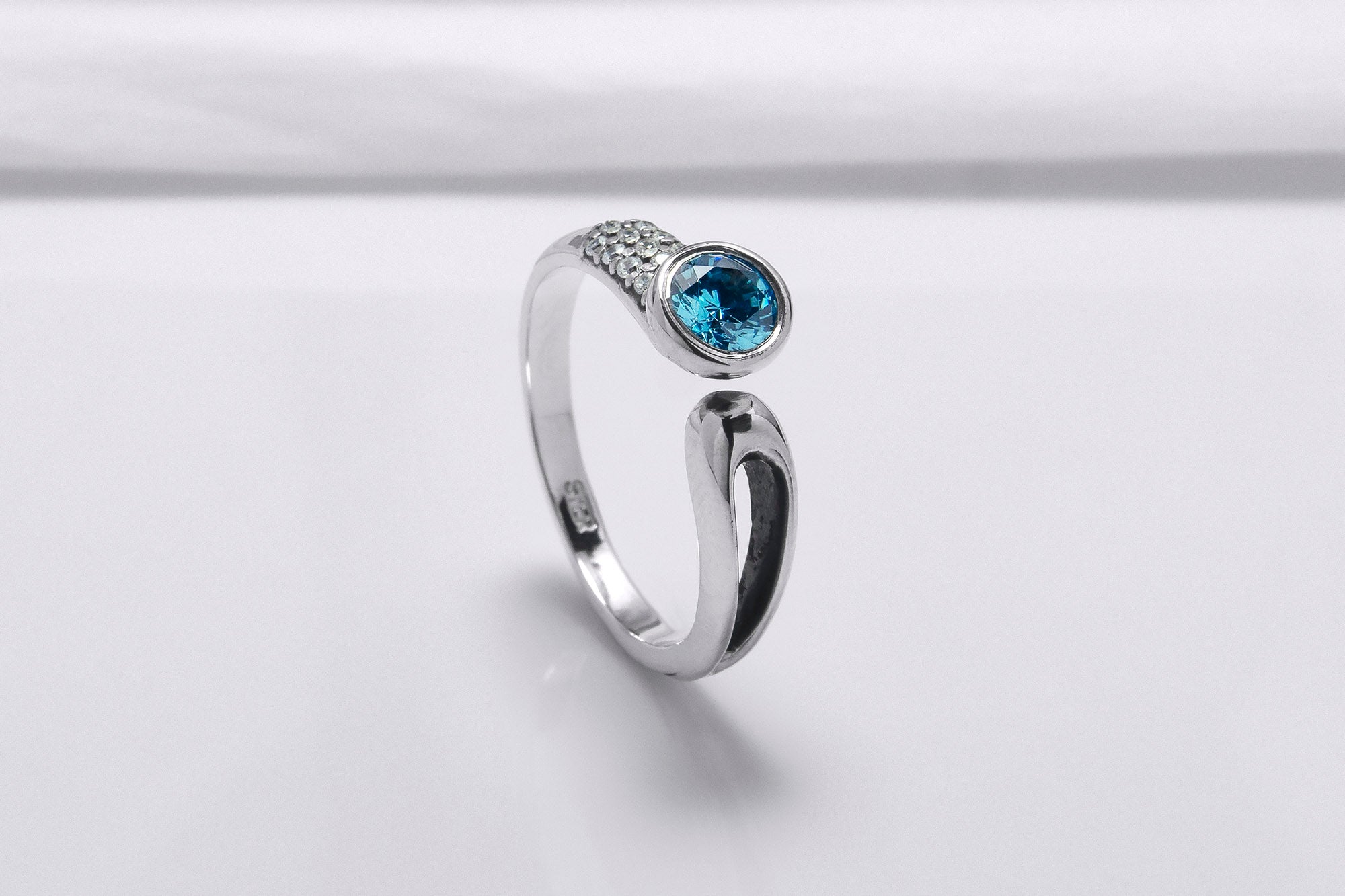 925 Silver Ring with Round Blue Cubic Zirconia fashion, Handcrafted Fashion Jewelry - vikingworkshop