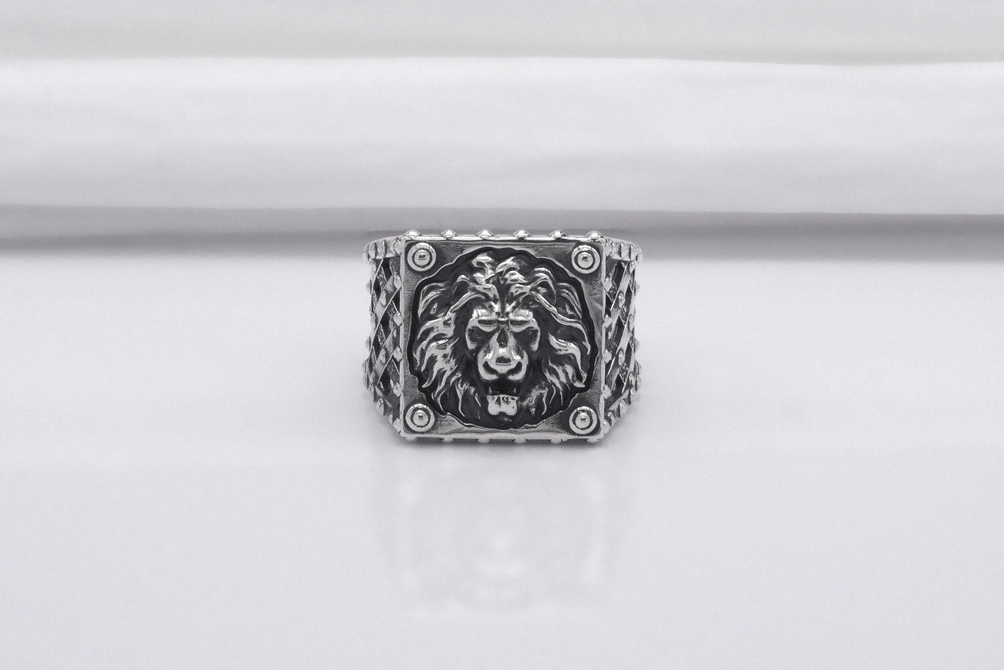 Sterling Silver Ring with Lion, Handmade Animal Jewelry - vikingworkshop